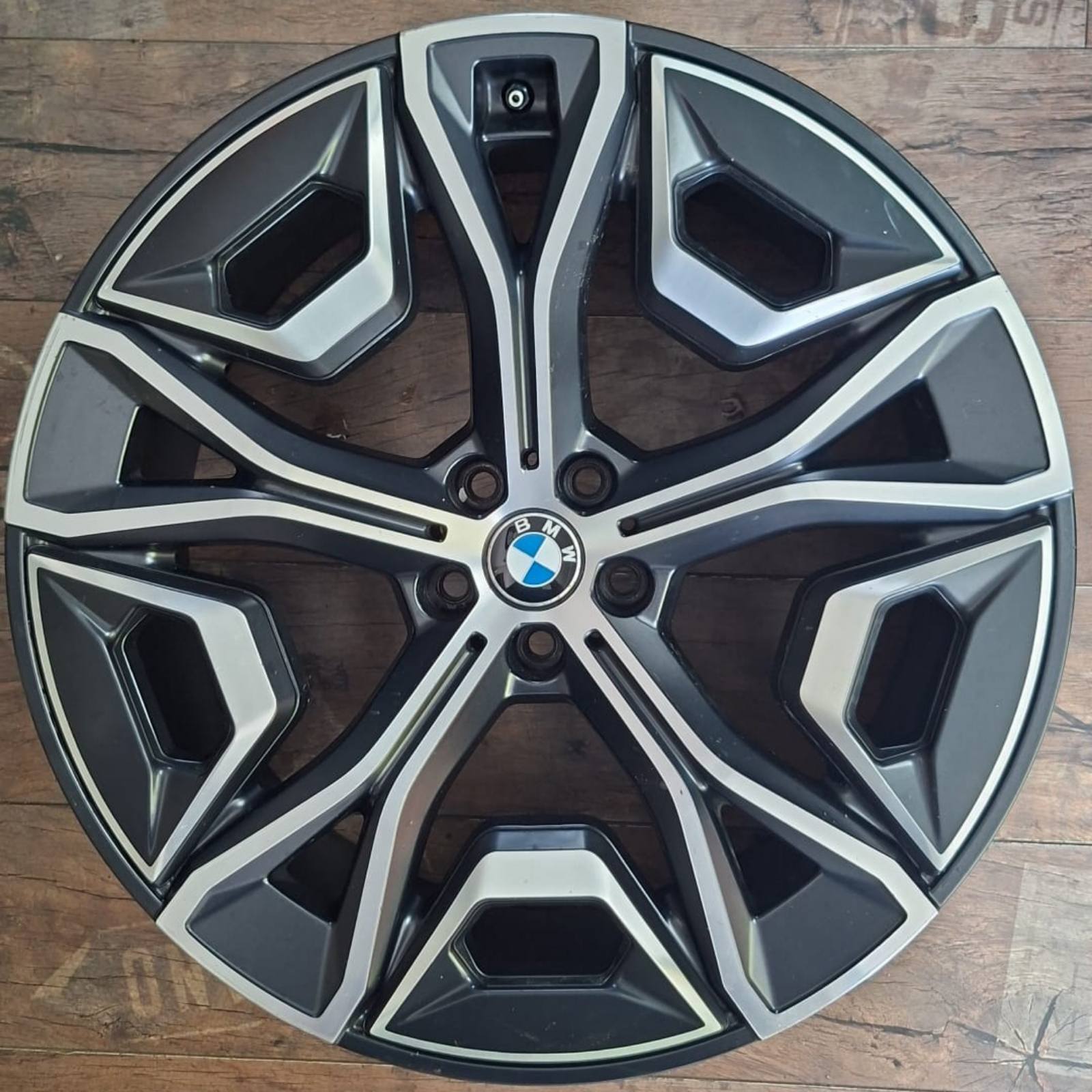 BMW 9,5×22 5/112 ET37